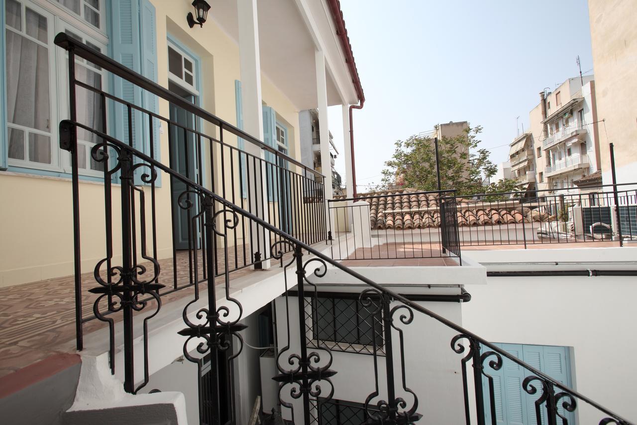 Live In Athens, Thiseio Historic House Exterior photo