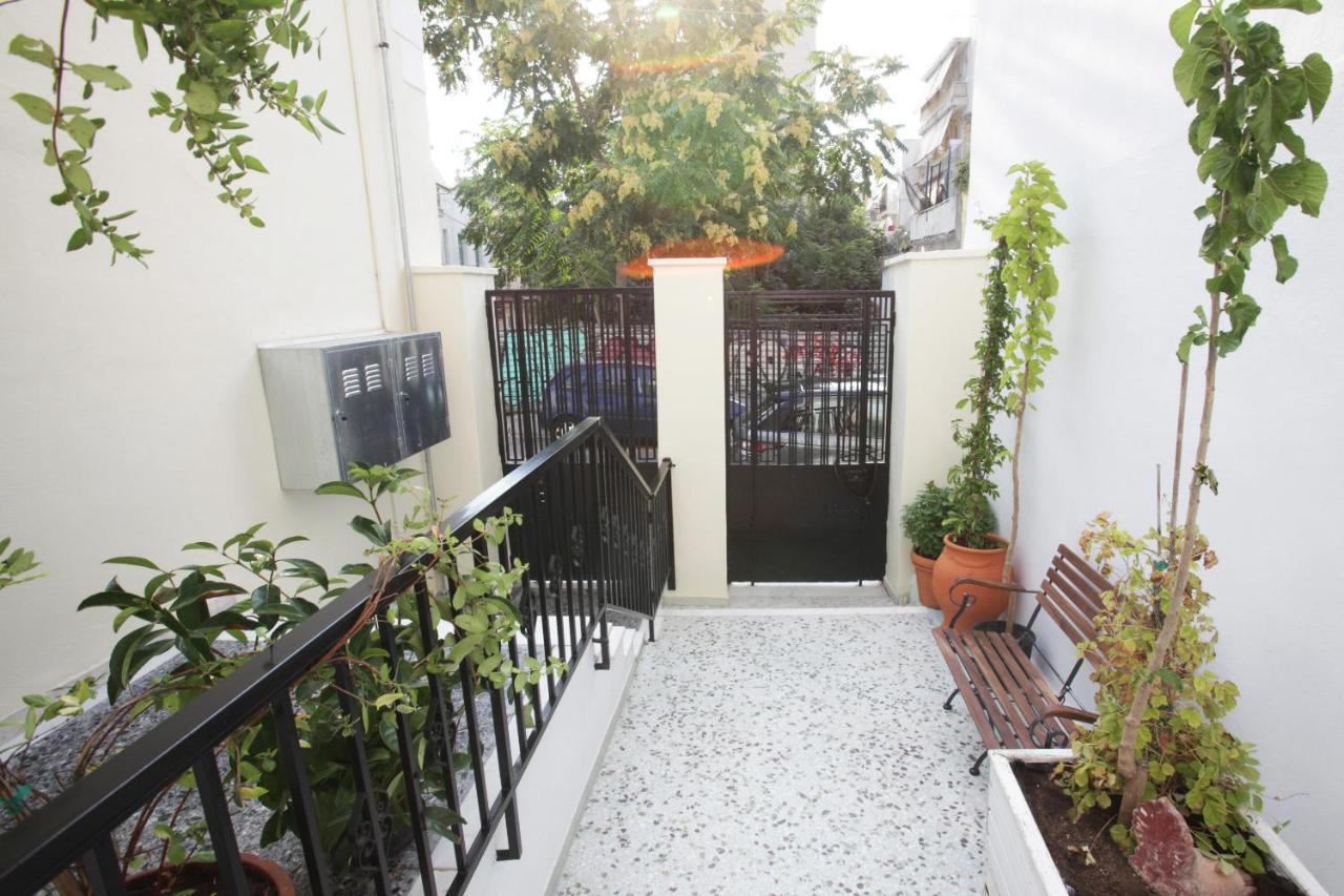 Live In Athens, Thiseio Historic House Exterior photo