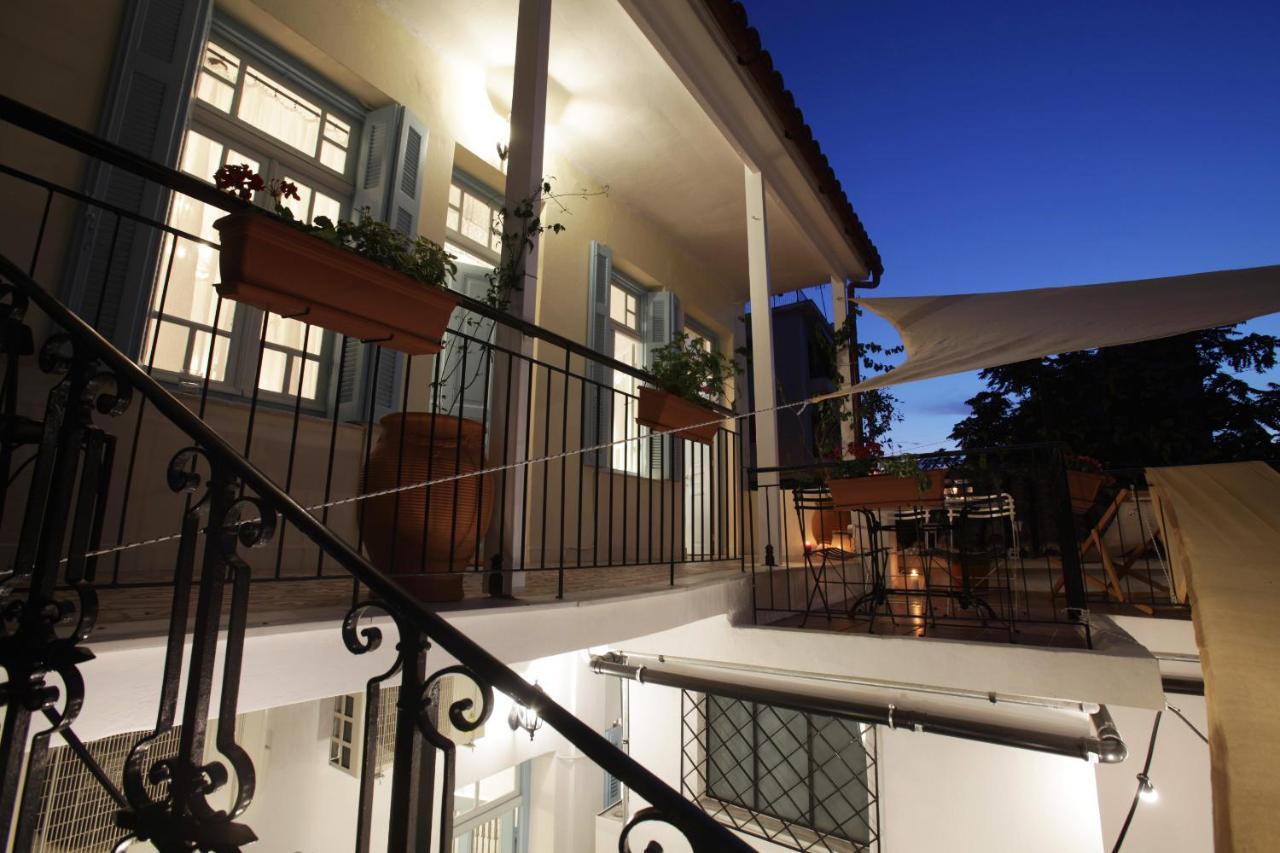 Live In Athens, Thiseio Historic House Exterior photo